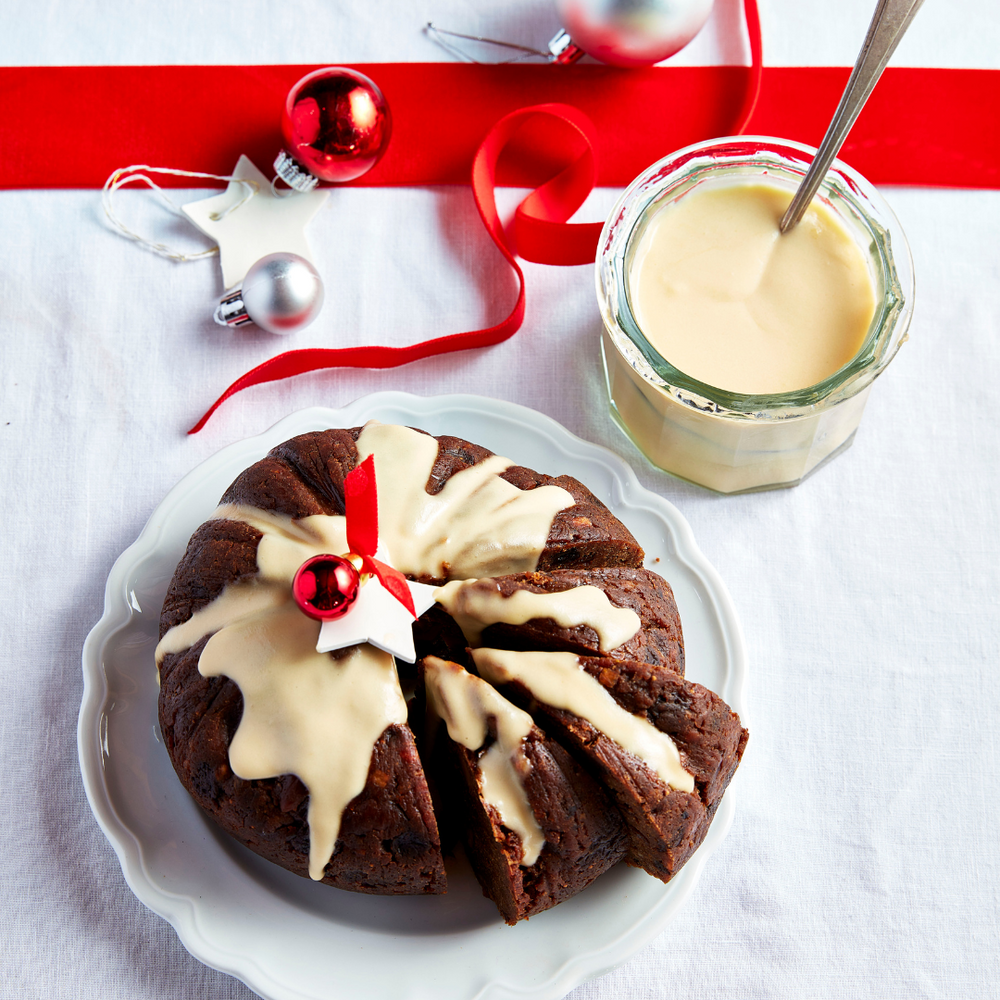 Christmas Pudding with Brandy Sauce - 1kg
